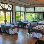 Logis - Au Colombier Du Touron