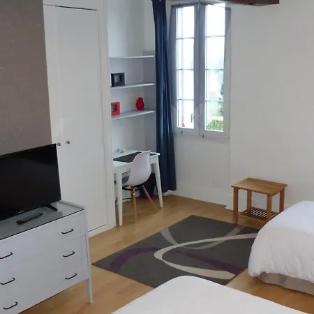 Hotell Logis - Au Colombier Du Touron Brax (Lot-et-Garonne)