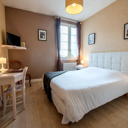 Hotell Logis - Au Colombier Du Touron 3*