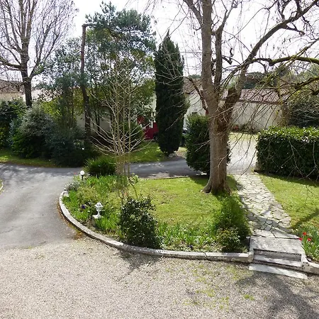 Hotell Logis - Au Colombier Du Touron Brax (Lot-et-Garonne)