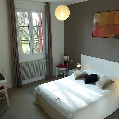 Hotel Logis - Au Colombier Du Touron