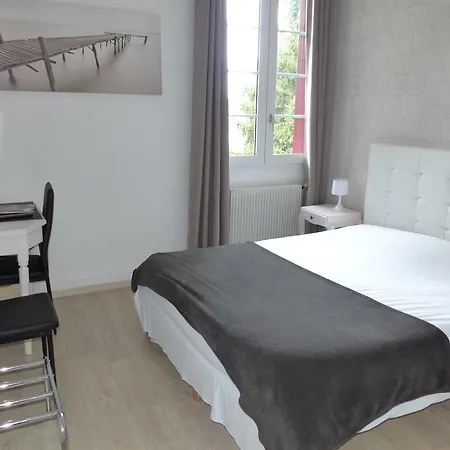 Logis - Au Colombier Du Touron Hotell