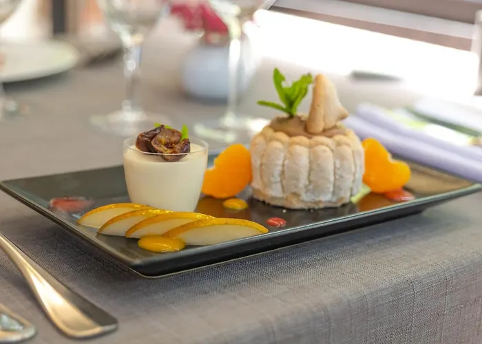 Au Colombier Du Touron