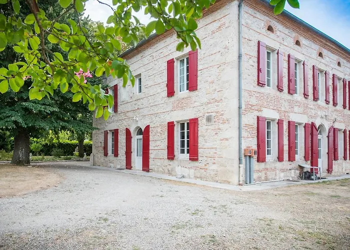 Au Colombier Du Touron